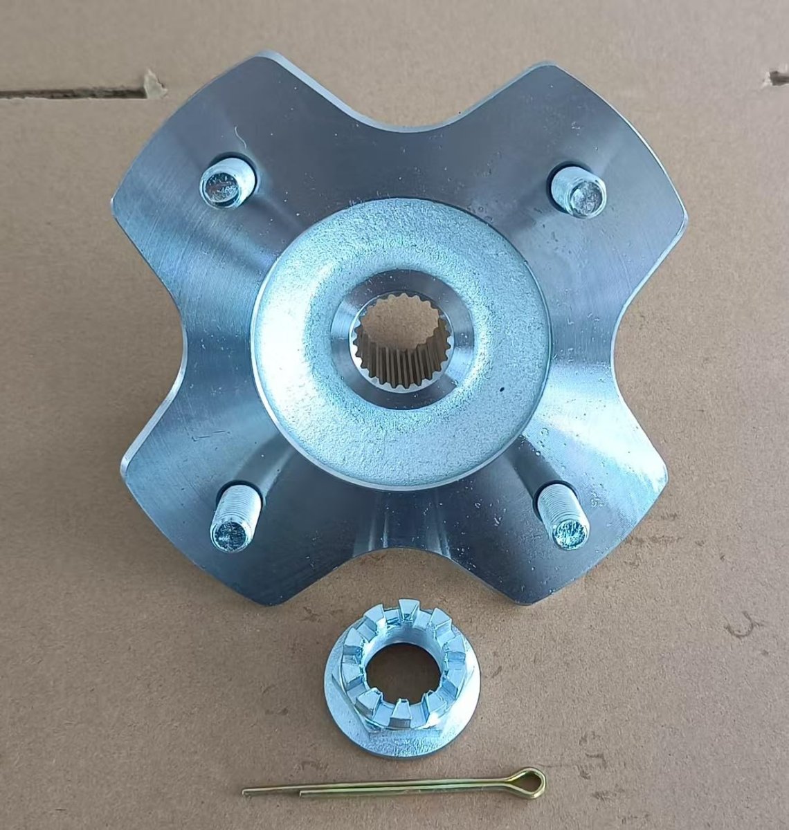 Rear Left Axle Wheel Hub With Nuts Replacement For Honda Trx500 Trx520 Trx420 Atvs Trx420fa Trx420fe Trx420fm Trx420te Trx420tm