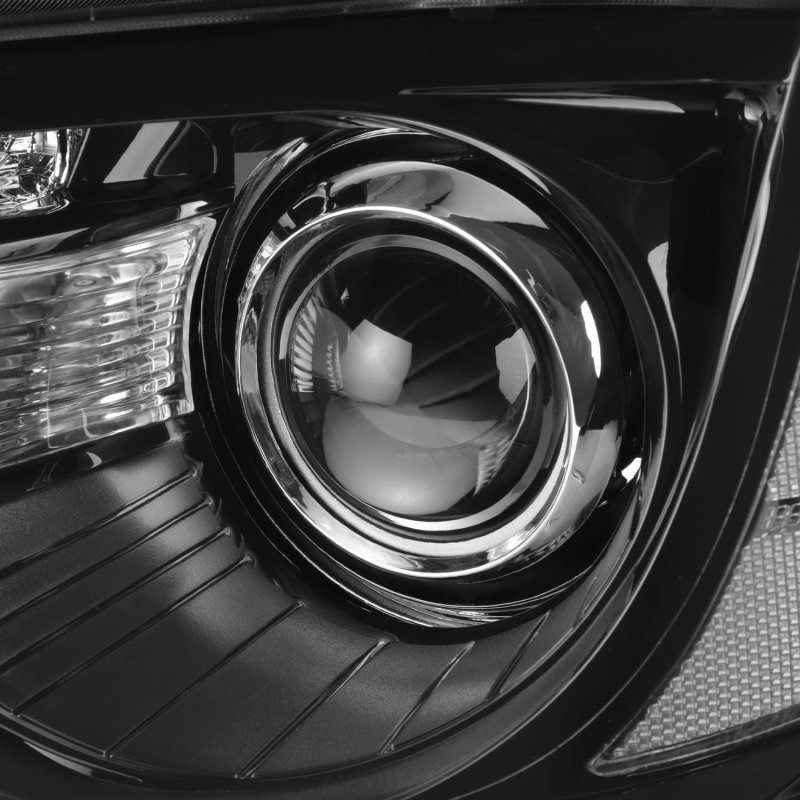 Projector Headlights For 2011 2023 Chrysler 300 Halogen Type Black Bezel Clear Lens Pair Driver And Passenger Side Replacement
