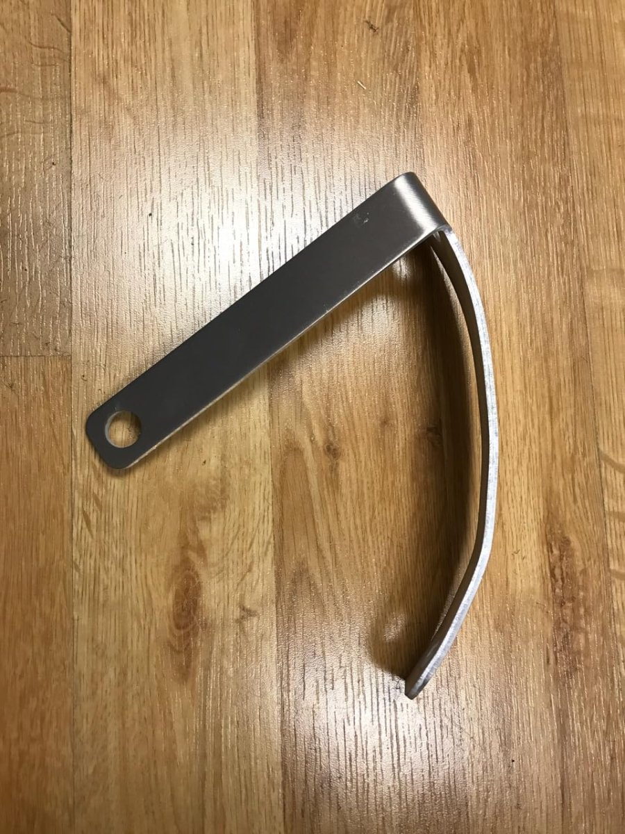 Eaccessories Ea Curved License Plate Relocation Holder Bracket For Harley-davidson Seventy Two 2012-2016 Shock Bolt Spool Tag