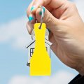 Stobaza 20 Pcs Plastic Scraper Tool Keychain Lottery Ticket Scratcher Scoop Shape Keyring For Sublimation Random Color