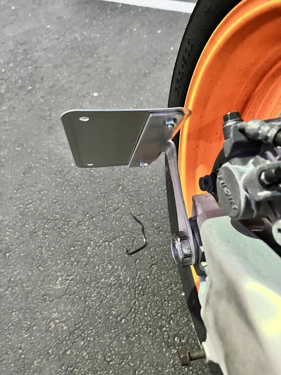 Eaccessories Ea Flat Vertical License Plate Relocation Holder Bracket For Honda Cbr1000 Series 1992-2025 Rear Axle Tag Mount